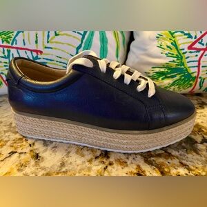 Halogen Atlantic Pacific/Navy Blue Buttery Leather Platform Shoes Sneakers Sz 6M